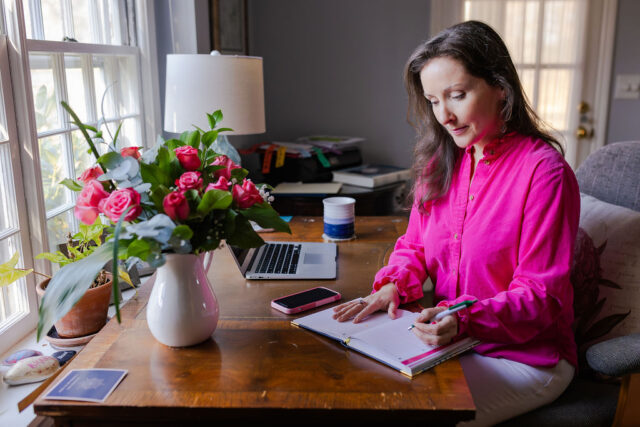 🚀 Attention Small Business Owners! 🌟 Tired of feeling like you need to do all the things? Not enough hours in the day to check all the boxes? Now might be the perfect time to get some expert guidance! I'm offering FREE laser coaching calls to help you evaluate whether it's time to hire a professional consultant for coaching or to delegate your social media management.

Take this step towards clarity and growth! ✨ Sign up today and discover the support you need to elevate your business. DM me to get on the calendar! 💪

📸 @katewarkphotography 

#SmallBusinessSupport #FreeCoaching #SocialMediaManagement #BusinessGrowth